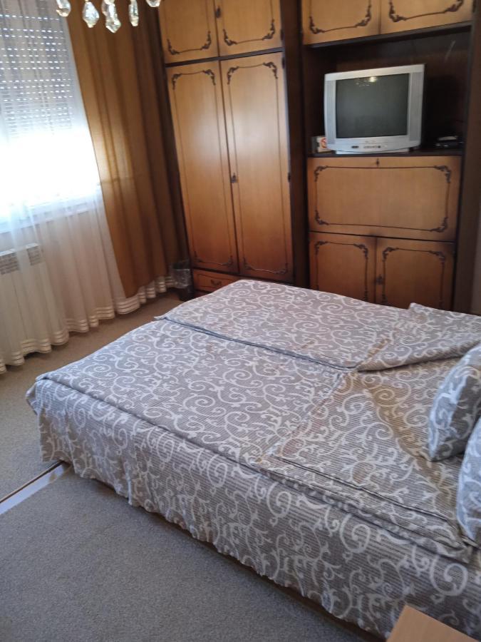 Apartman Nikolic Bor Exteriör bild