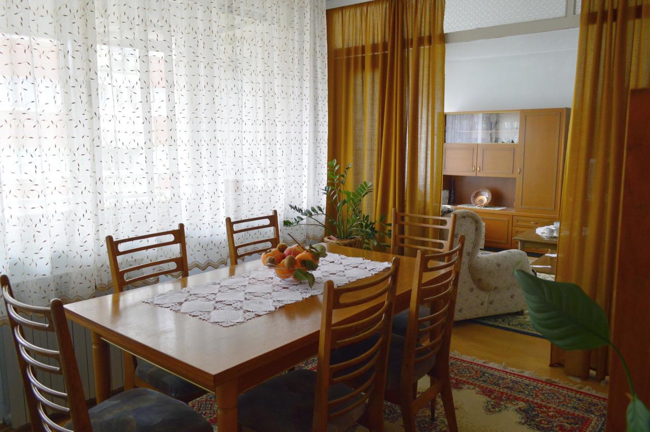 Apartman Nikolic Bor Exteriör bild